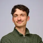 Digital Marketing Expert Review by Alex Dakers - Shamali Parvin Portfolio